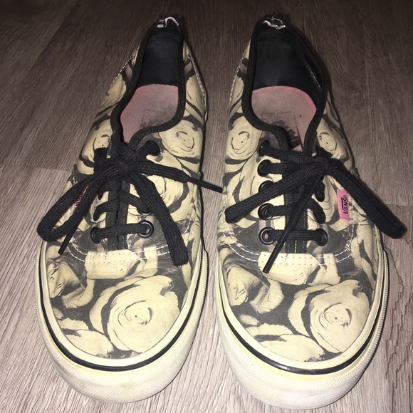 Rose Vans - Picture 2 of 5